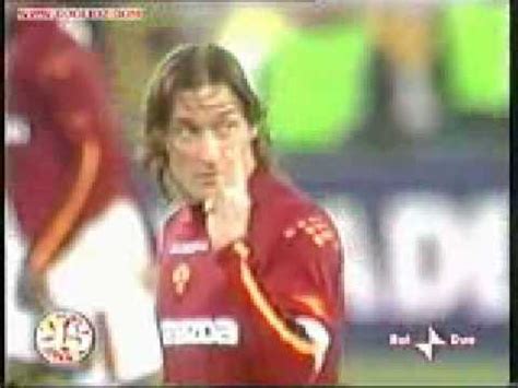 totti zittisce tudor|Totti zittisce Tudor .